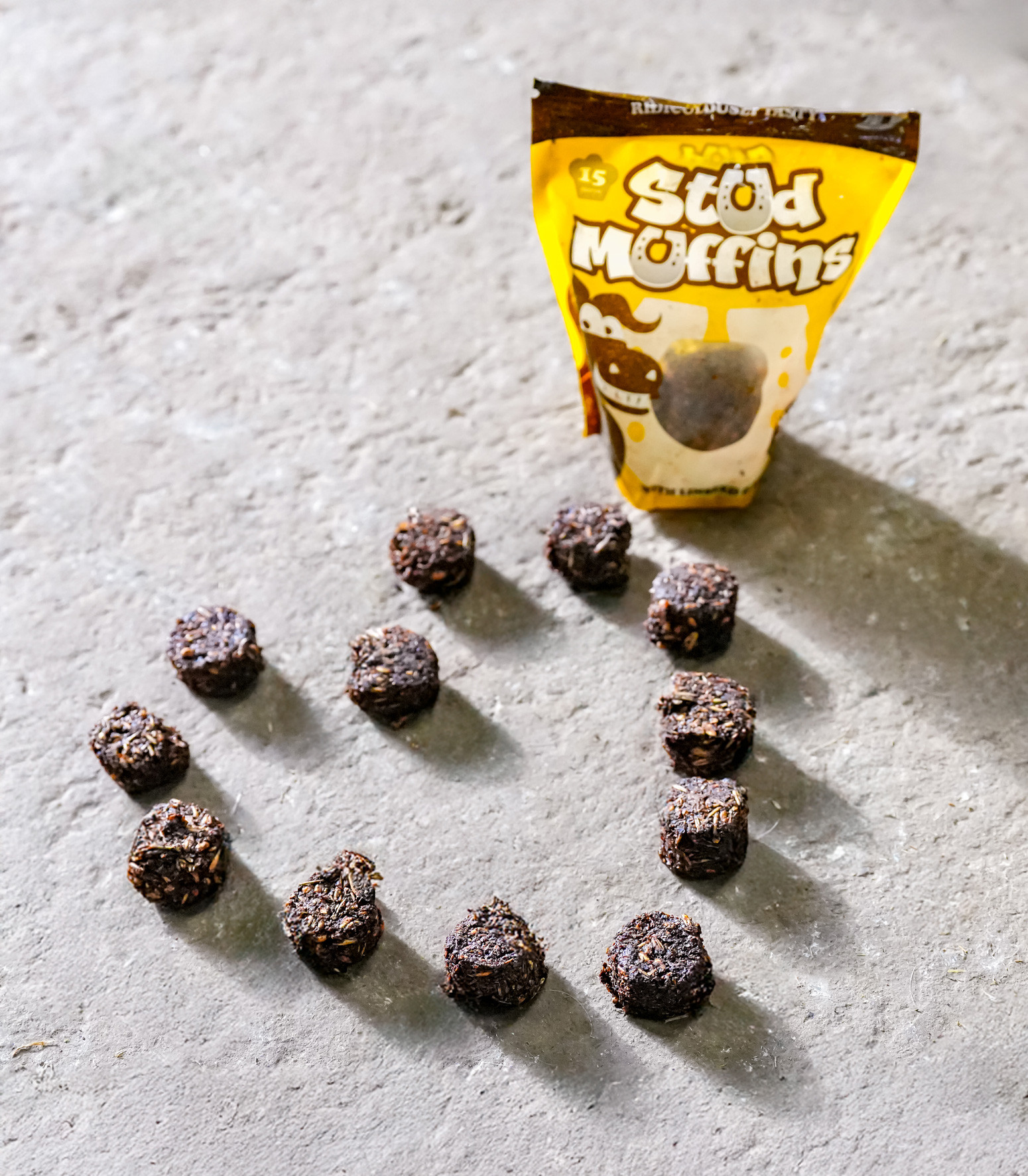 Stud Muffins – 15 bucăți,